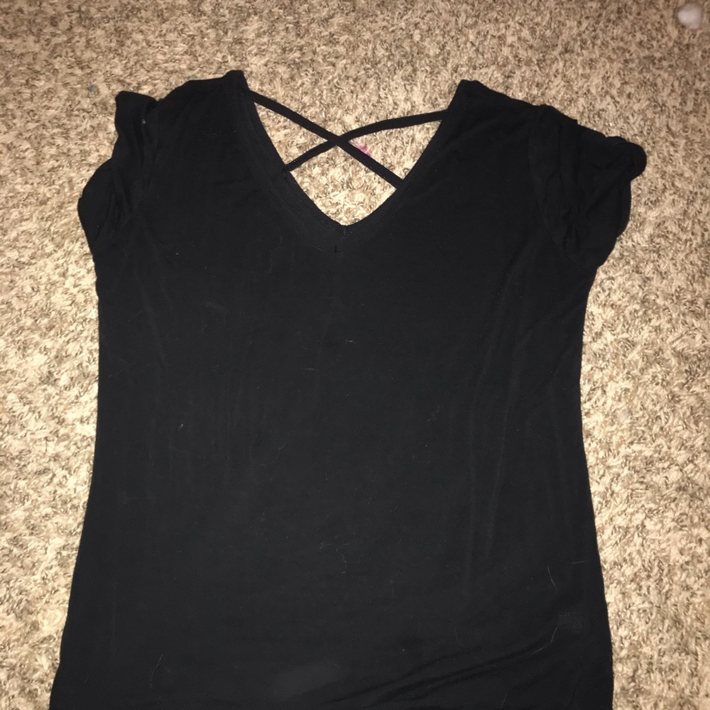 Black strap tee